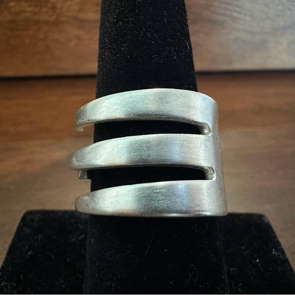 Fork Ring - Picture 8 of 9